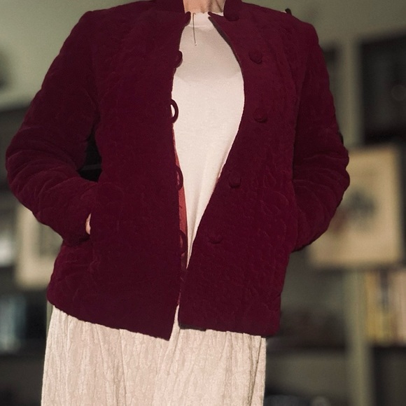 Gorgeous Vintage Velvet Jacket - Picture 15 of 16